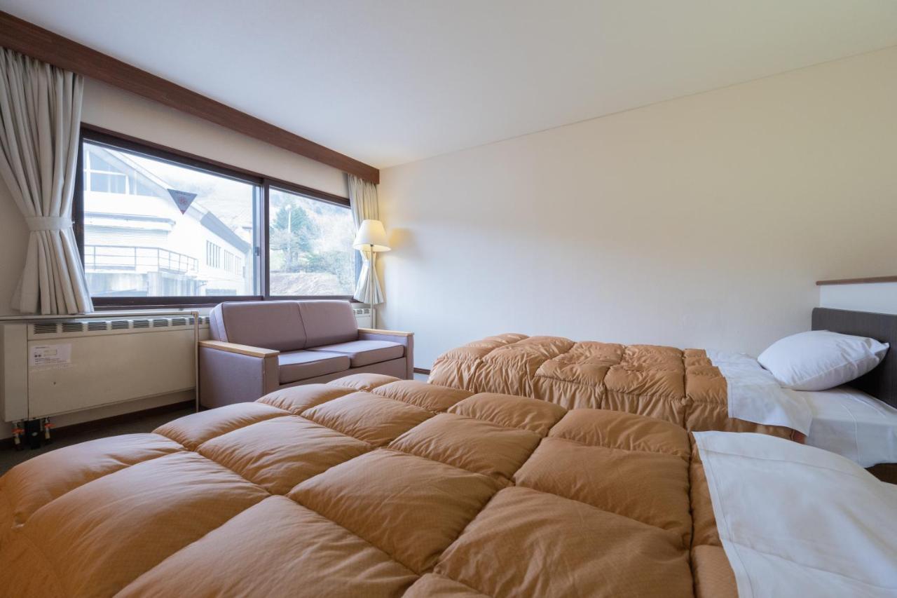 Shiga Kogen Olympic Hotel Яманоуті Екстер'єр фото