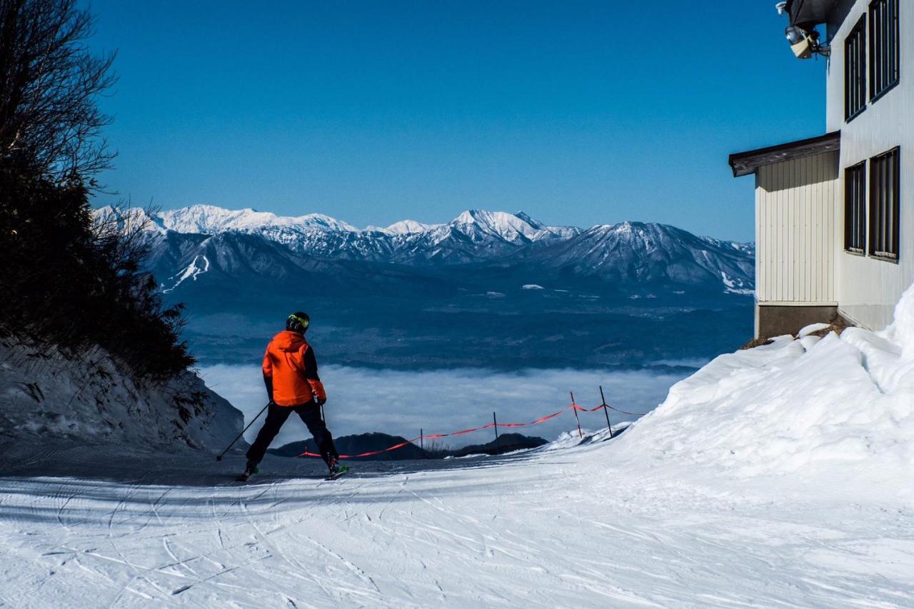 Shiga Kogen Olympic Hotel Яманоуті Екстер'єр фото