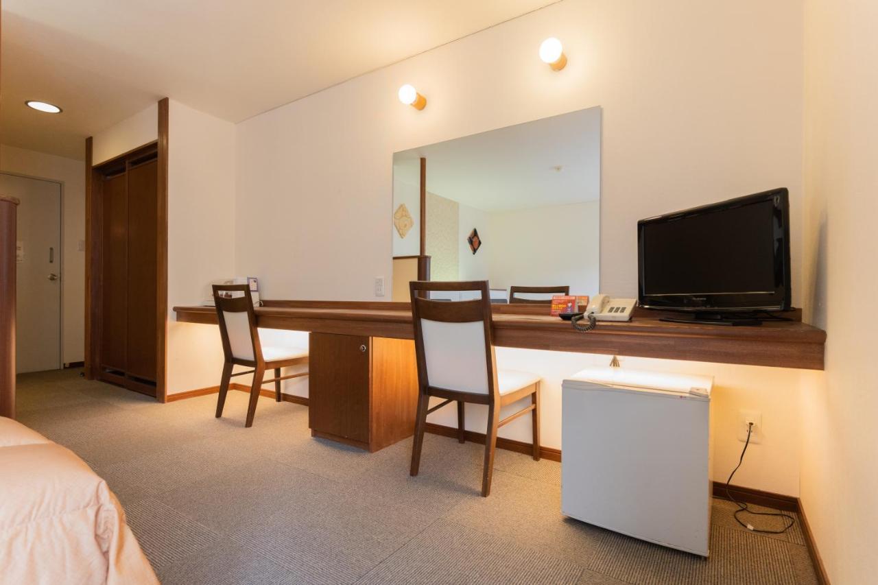 Shiga Kogen Olympic Hotel Яманоуті Екстер'єр фото