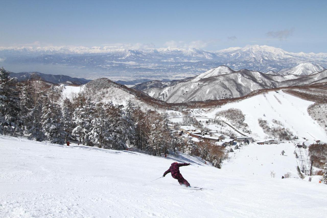 Shiga Kogen Olympic Hotel Яманоуті Екстер'єр фото