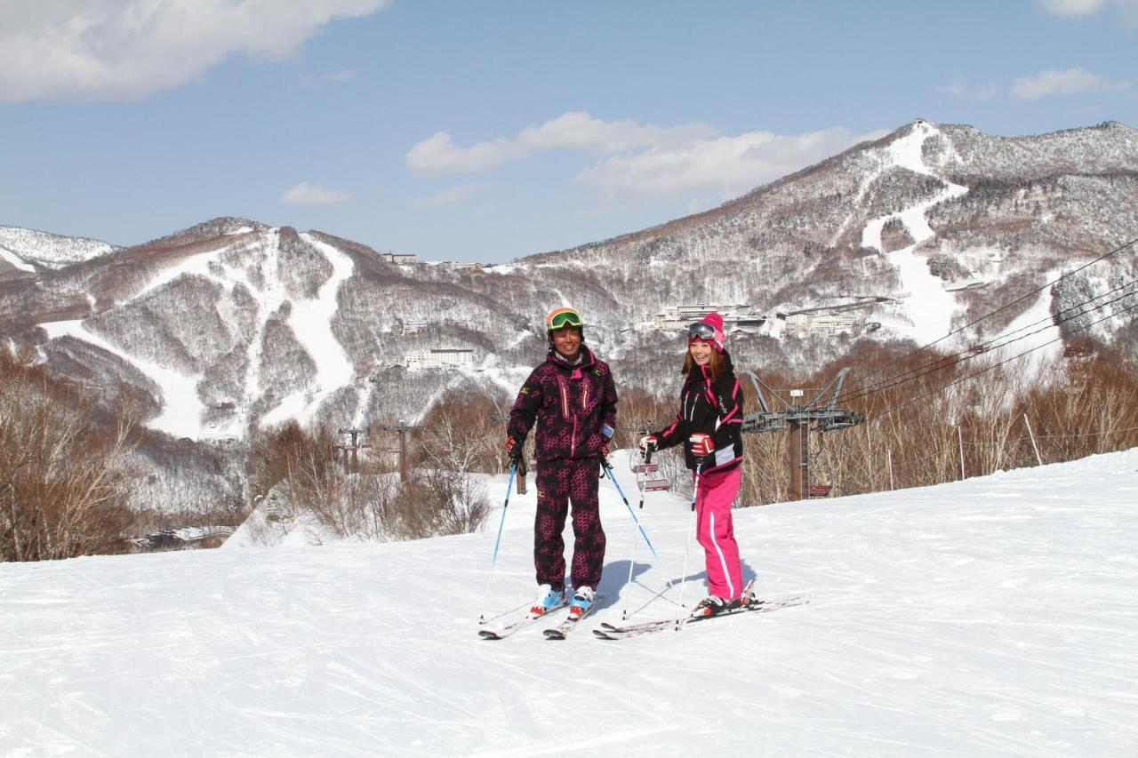 Shiga Kogen Olympic Hotel Яманоуті Екстер'єр фото
