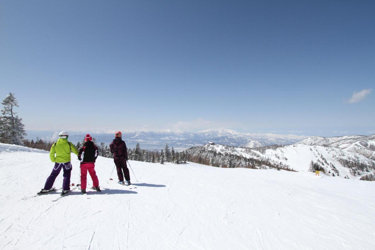 Shiga Kogen Olympic Hotel Яманоуті Екстер'єр фото